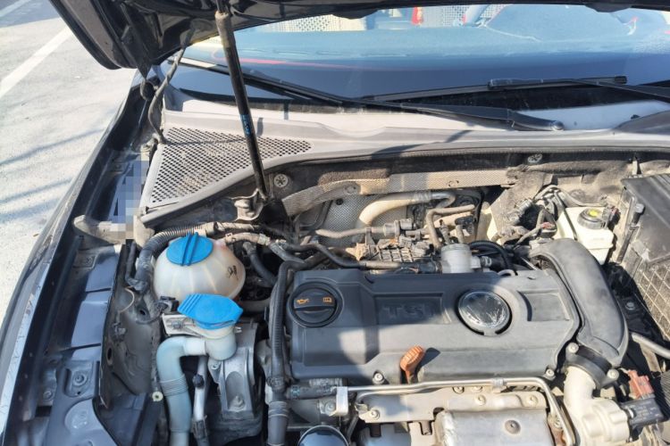 Used Volkswagen Passat 2011 1.4 TSI DSG Prestige Edition Engine Bay Right