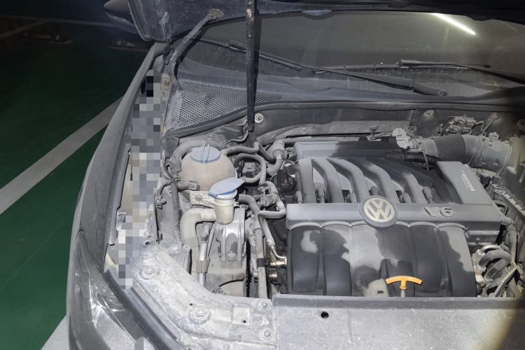 Used Volkswagen Passat 2011 3.0L V6 DSG Flagship Edition Engine Bay Right
