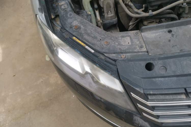 Used Volkswagen Passat 2011 2.0 TSI DSG Ultimate Edition Engine Bay Right