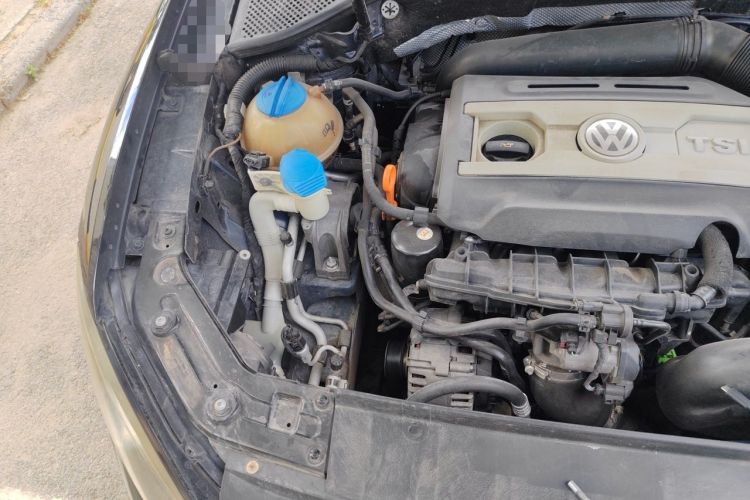 Used Volkswagen Passat 2011 1.8 TSI DSG Prestige Edition Engine Bay Right