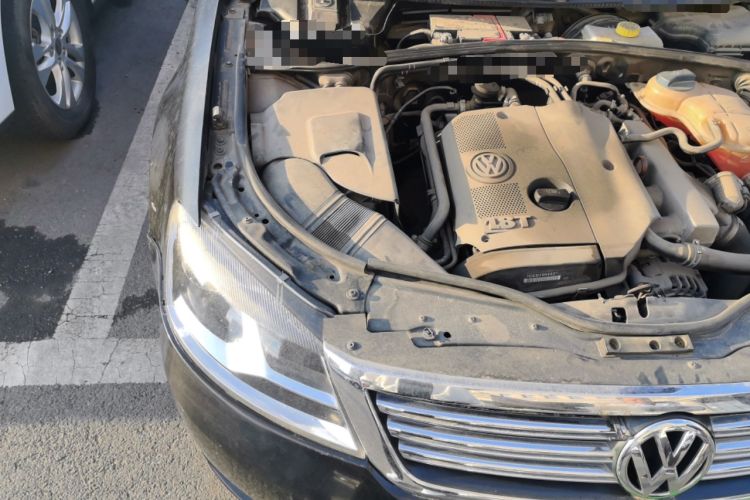 Used Volkswagen Passat 2011 1.8 TSI DSG Prestige Edition Engine Bay Right
