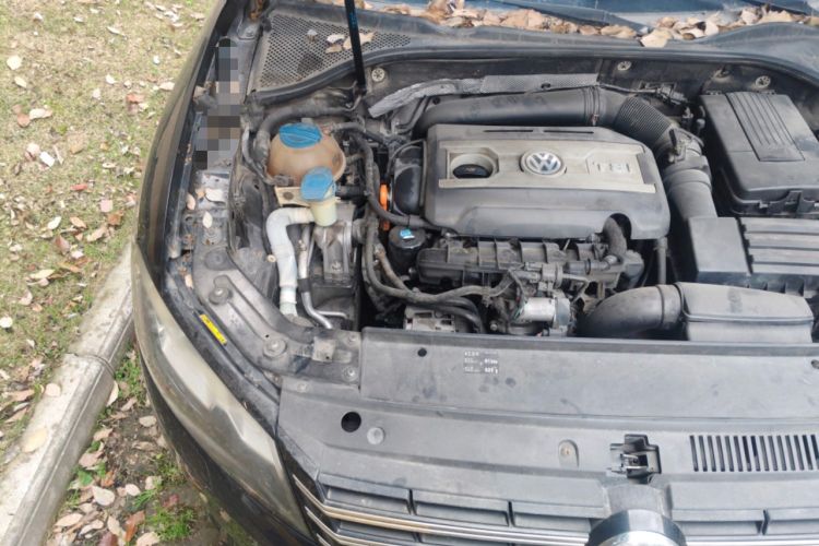 Used Volkswagen Passat 2011 1.8TSI DSG Prestige Edition Engine Bay Right