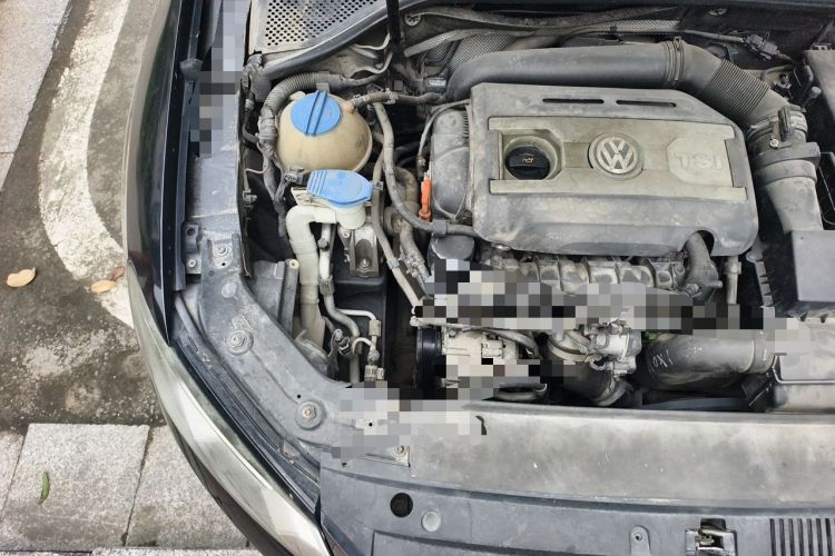 Used Volkswagen Passat 2011 1.8TSI Automatic Prestige Edition Engine Bay Right