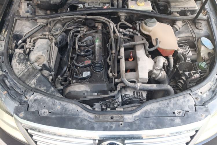 Used Volkswagen Passat 2011 1.8T Manual Luxury Model Engine Bay