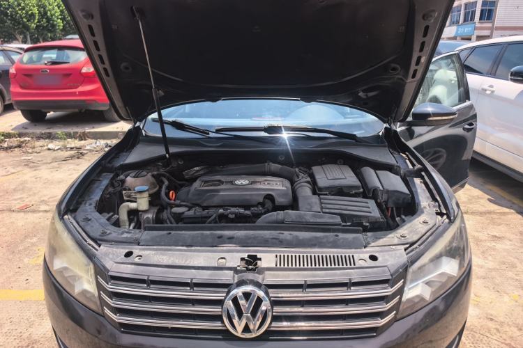 Used Volkswagen Passat 2011 1.8 TSI DSG Prestige Edition Engine Bay