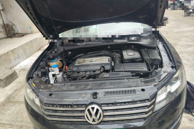 Used Volkswagen Passat 2011 1.8TSI DSG Prestige Edition Engine Bay