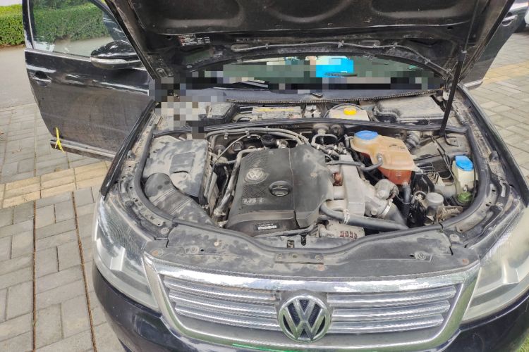 Used Volkswagen Passat 2011 1.8T Automatic Luxury Model Engine Bay