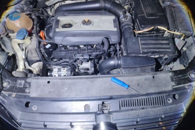 Used Volkswagen Passat 2011 1.8TSI DSG Prestige Edition Engine Bay