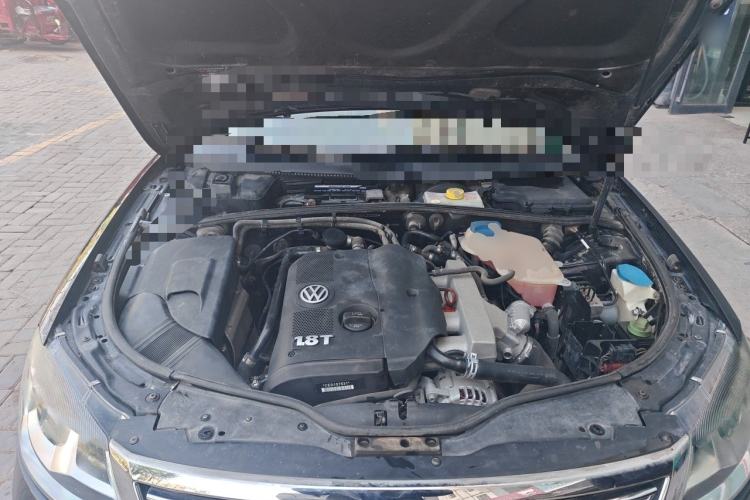 Used Volkswagen Passat 2011 1.8T Manual Luxury Model Engine Bay
