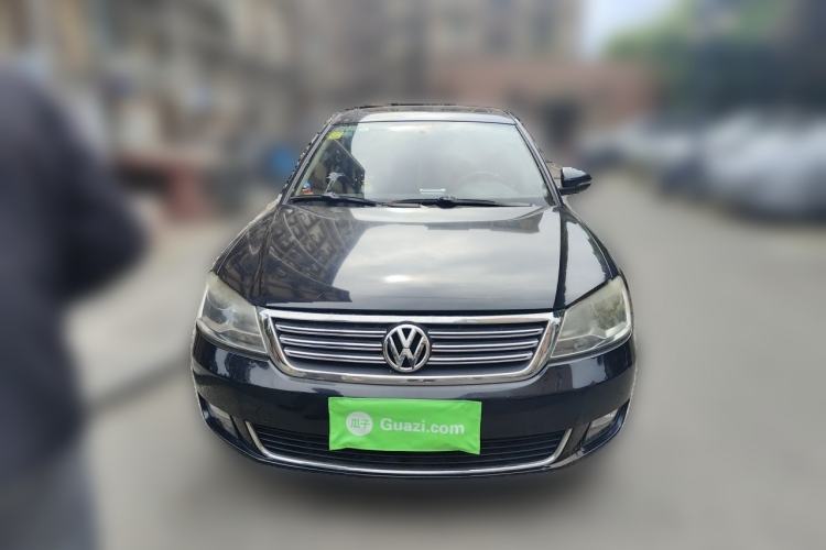 Used Volkswagen Passat 2011 2.0L Manual Luxury Version Front