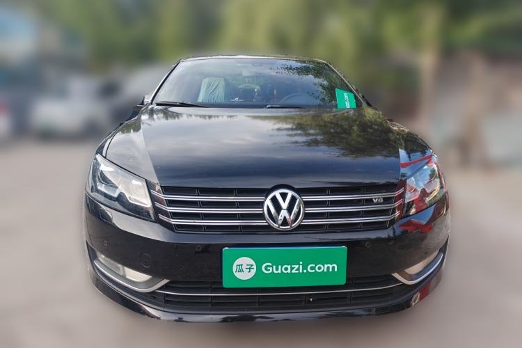 Used Volkswagen Passat 2011 3.0L V6 DSG Flagship Deluxe Edition Front