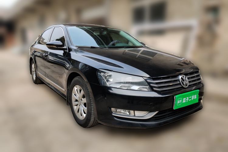 Used Volkswagen Passat 2011 1.4 TSI Manual Luxury Edition Front Right 45 Deg