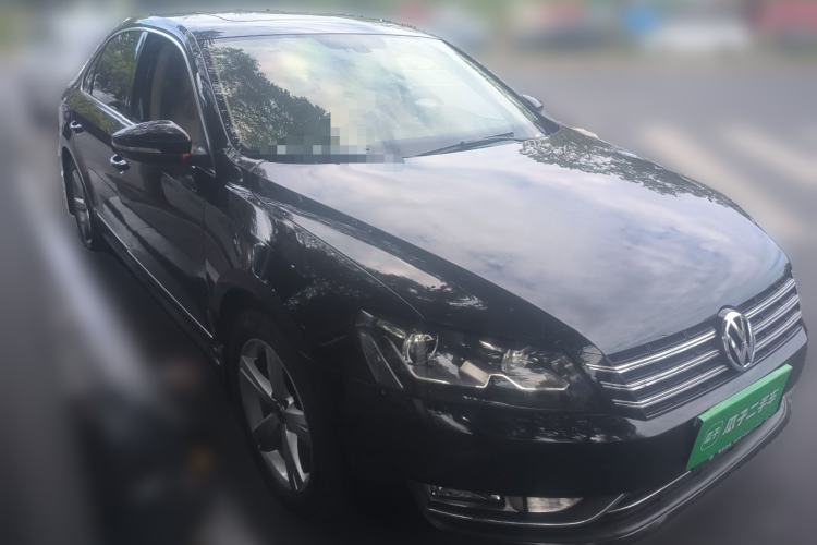 Used Volkswagen Passat 2011 1.8TSI DSG Prestige Edition Front Right 45 Deg