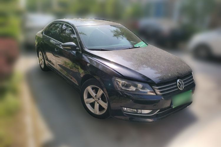 Used Volkswagen Passat 2011 1.8TSI DSG Prestige Edition Front Right 45 Deg