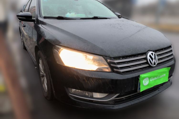 Used Volkswagen Passat 2011 1.8 TSI DSG Prestige Edition Front Right 45 Deg