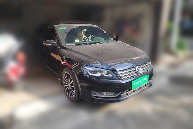 Used Volkswagen Passat 2011 2.0 TSI DSG Ultimate Edition Front Right 45 Deg