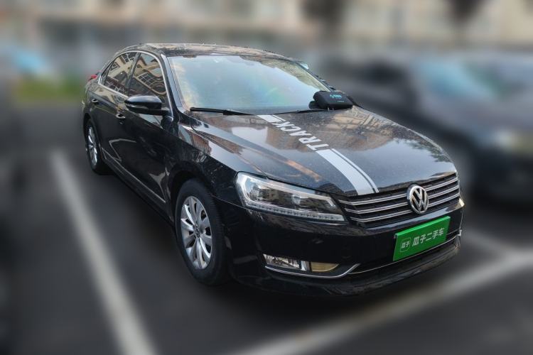 Used Volkswagen Passat 2011 1.8TSI Automatic Prestige Edition Front Right 45 Deg