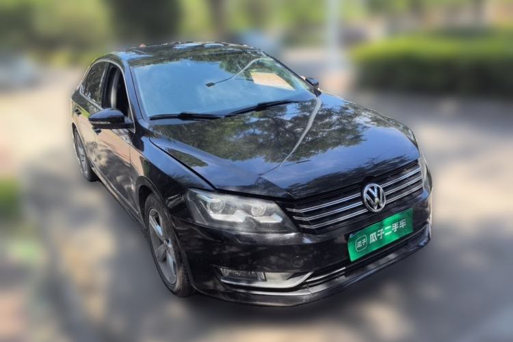 Used Volkswagen Passat 2011 1.8TSI DSG Prestige Edition Front Right 45 Deg
