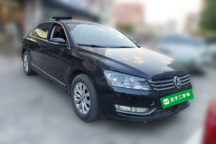 Used Volkswagen Passat 2011 1.4 TSI Manual Luxury Edition Front Right 45 Deg