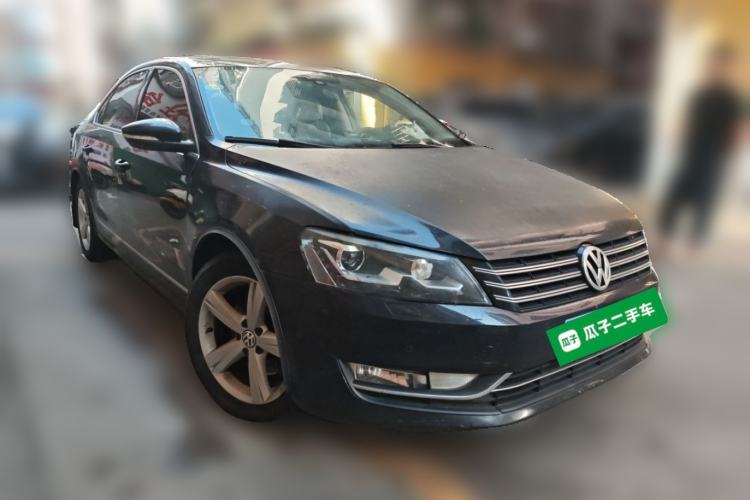 Used Volkswagen Passat 2011 1.8TSI DSG Prestige Edition Front Right 45 Deg