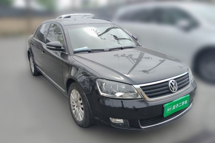 Used Volkswagen Passat 2011 1.8T Automatic Luxury Model Front Right 45 Deg