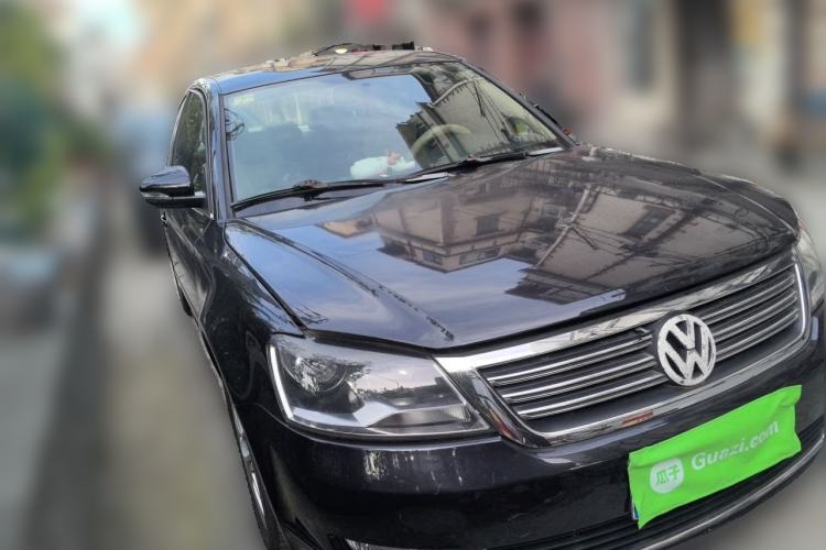Used Volkswagen Passat 2011 1.8T Automatic Luxury Model Front Right 45 Deg