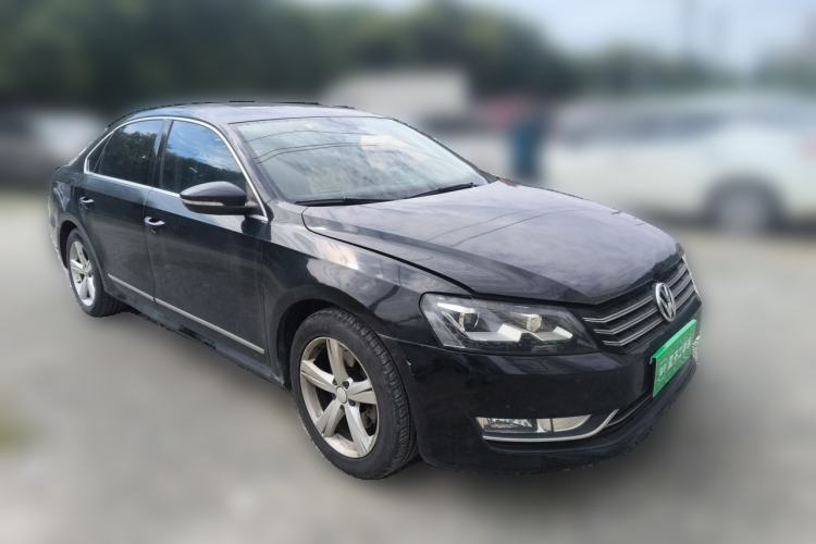 Used Volkswagen Passat 2011 1.8TSI DSG Prestige Edition Front Right 45 Deg