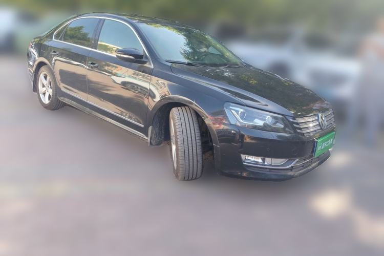 Used Volkswagen Passat 2011 1.8TSI DSG Prestige Edition Front Right 45 Deg