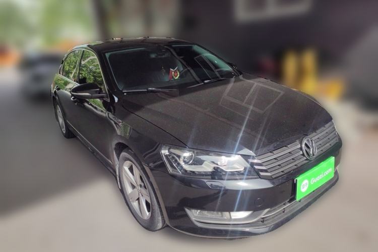 Used Volkswagen Passat 2011 2.0 TSI DSG Premium Edition Front Right 45 Deg