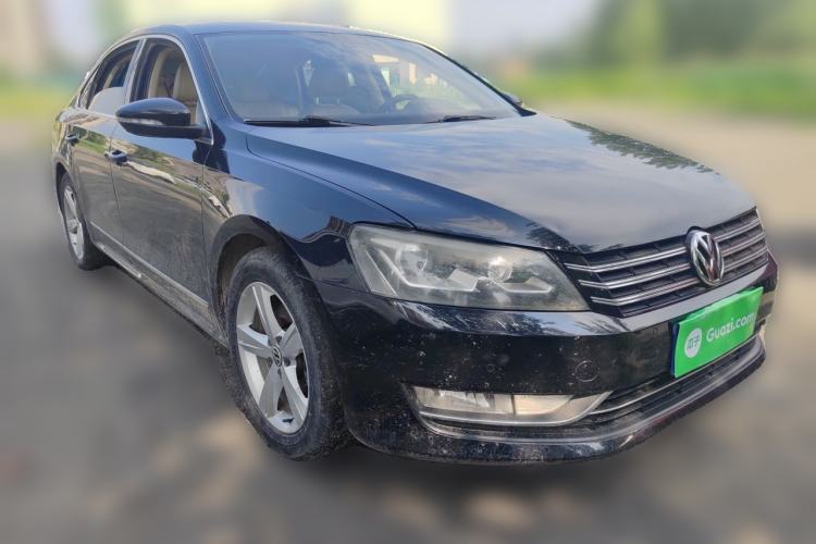 Used Volkswagen Passat 2011 2.0 TSI DSG Premium Edition Front Right 45 Deg