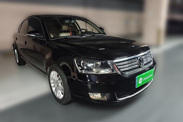 Used Volkswagen Passat 2011 1.8T Automatic Luxury Model Front Right 45 Deg