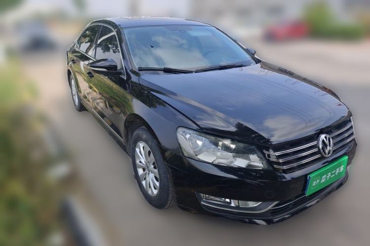 Used Volkswagen Passat 2011 1.4 TSI Manual Luxury Edition Front Right 45 Deg