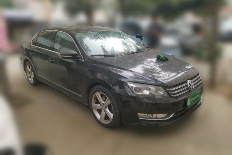 Used Volkswagen Passat 2011 2.0 TSI DSG Ultimate Edition Front Right 45 Deg