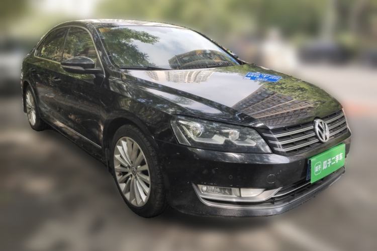 Used Volkswagen Passat 2011 2.0 TSI DSG Ultimate Edition Front Right 45 Deg