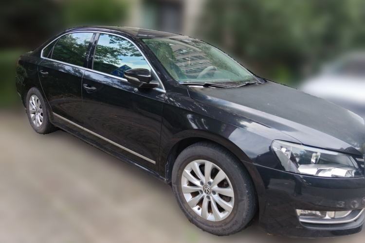 Used Volkswagen Passat 2011 1.8TSI Automatic Prestige Edition Front Right 45 Deg