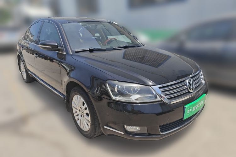 Used Volkswagen Passat 2011 1.8T Automatic Luxury Model Front Right 45 Deg