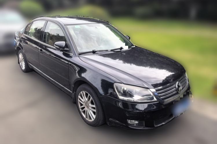 Used Volkswagen Passat 2011 1.8T Automatic Luxury Model Front Right 45 Deg