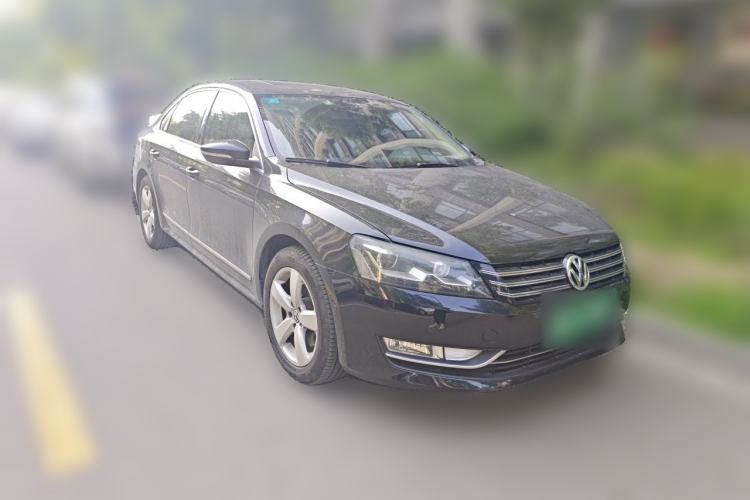 Used Volkswagen Passat 2011 1.8 TSI DSG Ultimate Edition Front Right 45 Deg