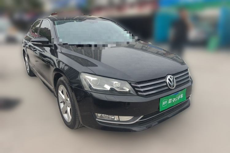 Used Volkswagen Passat 2011 1.8TSI DSG Prestige Edition Front Right 45 Deg