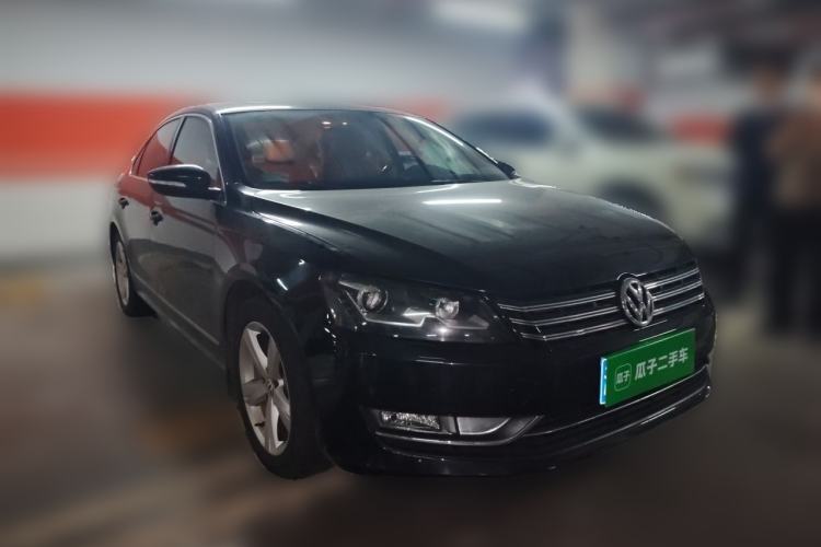Used Volkswagen Passat 2011 2.0 TSI DSG Ultimate Edition Front Right 45 Deg
