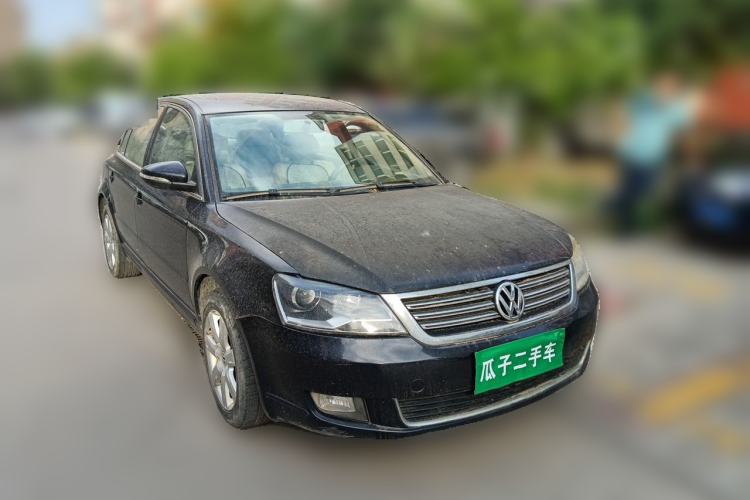 Used Volkswagen Passat 2011 1.8T Manual Luxury Model Front Right 45 Deg