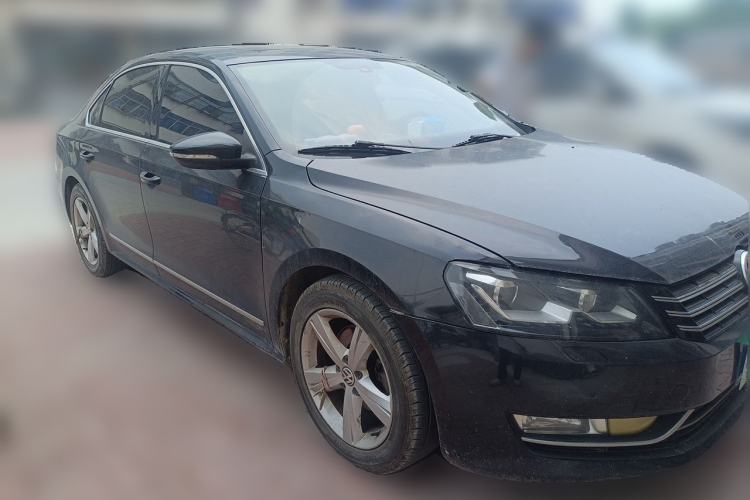 Used Volkswagen Passat 2011 1.8TSI DSG Prestige Edition Front Right 45 Deg