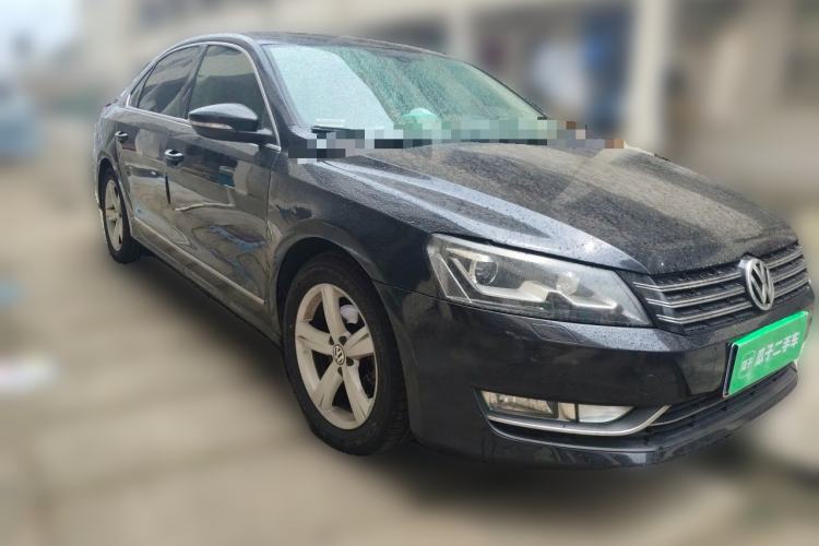 Used Volkswagen Passat 2011 1.8TSI DSG Prestige Edition Front Right 45 Deg