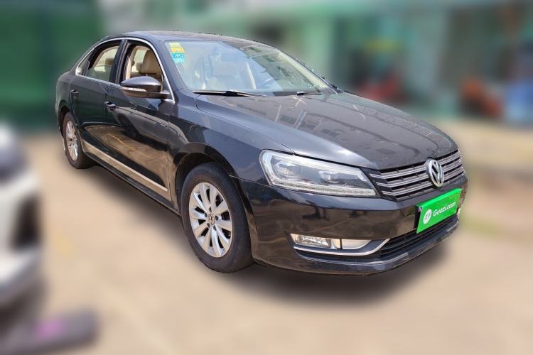 Used Volkswagen Passat 2011 1.8 TSI DSG Prestige Edition Front Right 45 Deg