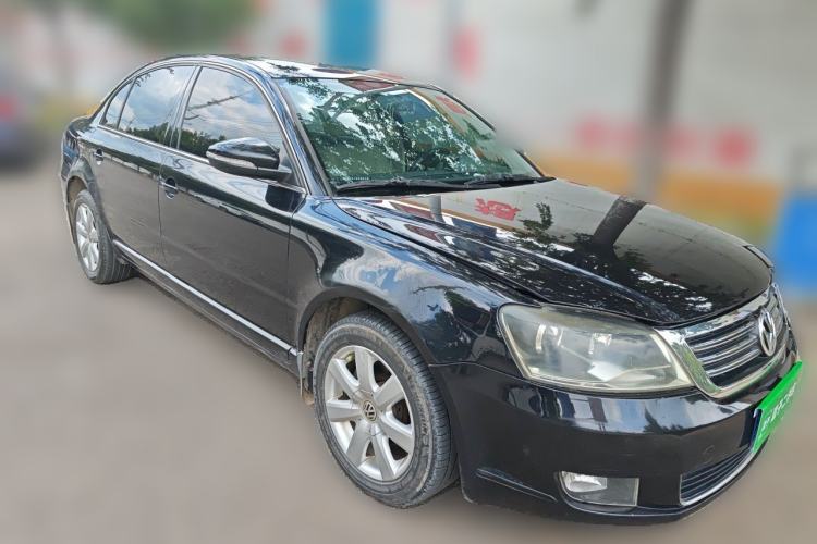 Used Volkswagen Passat 2011 1.8T Manual Luxury Model Front Right 45 Deg