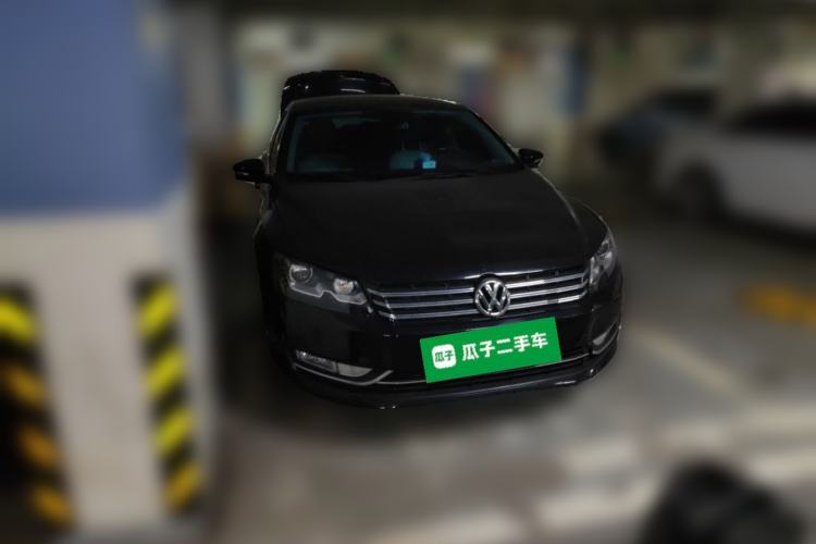 Used Volkswagen Passat 2011 1.8TSI DSG Prestige Edition Front Right 45 Deg