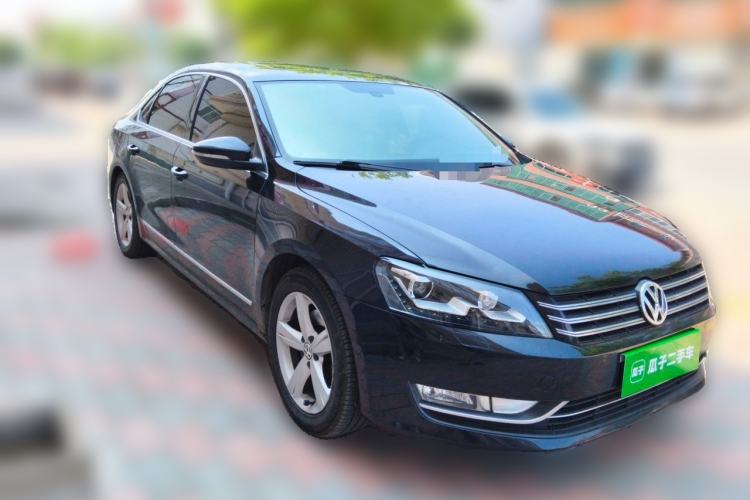 Used Volkswagen Passat 2011 1.8TSI DSG Prestige Edition Front Right 45 Deg