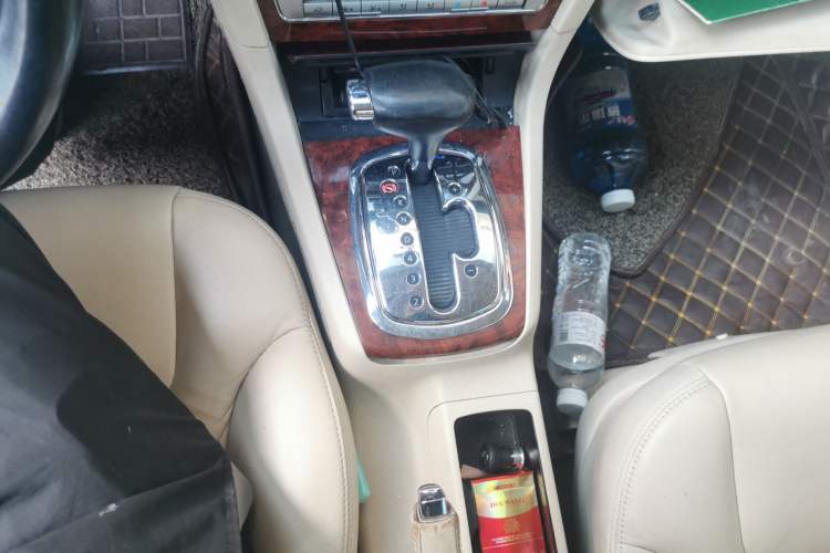 Used Volkswagen Passat 2011 1.8T Automatic Luxury Model Gear Lever