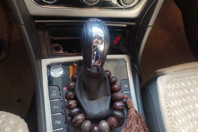 Used Volkswagen Passat 2011 2.0 TSI DSG Ultimate Edition Gear Lever