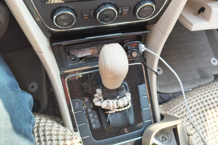 Used Volkswagen Passat 2011 1.4 TSI DSG Prestige Edition Gear Lever
